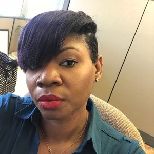 Meet your Posher, Deborah